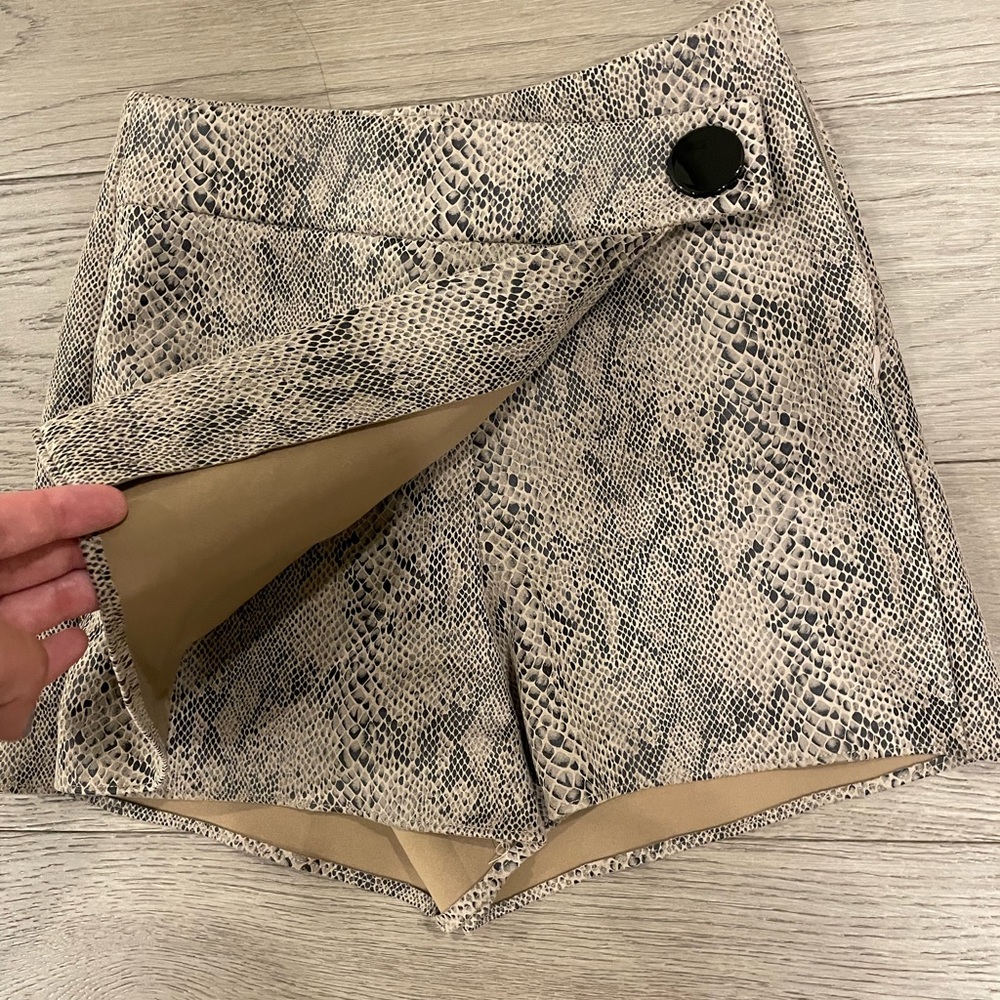 Zara Basic Skort - Picture 5 of 13